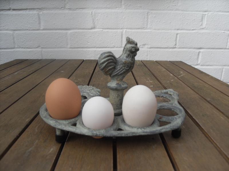 Eggs on the stand to show another angle